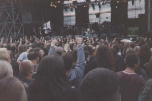 Fist Banging Mania (pic: Steffen Kohl)